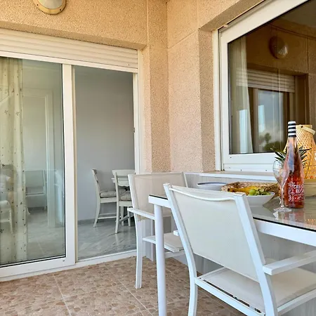 Apartment Con Vistas Al Mar Y Piscina En *
