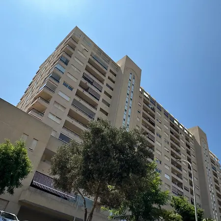 Apartment Con Vistas Al Mar Y Piscina En *
