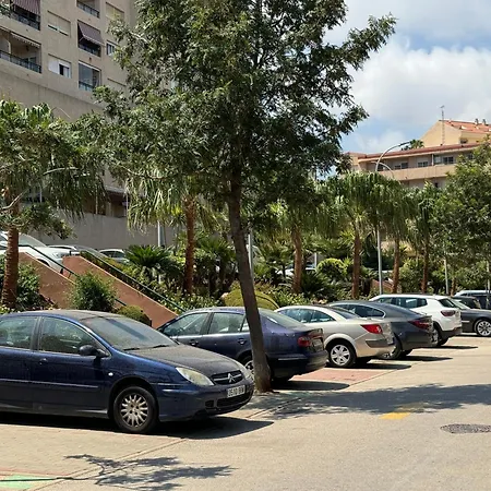 Con Vistas Al Mar Y Piscina En Apartment Benalmadena