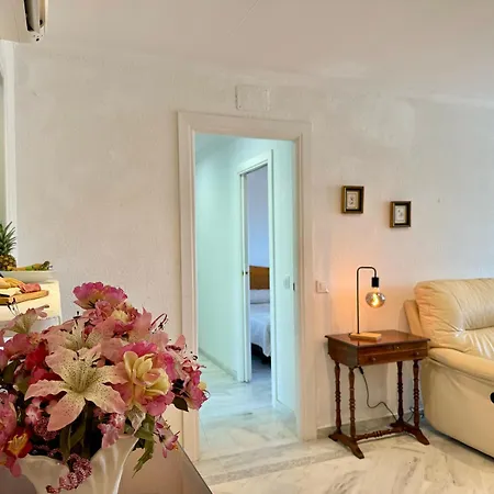 Apartamento Con Vistas Al Mar Y Piscina En Benalmádena