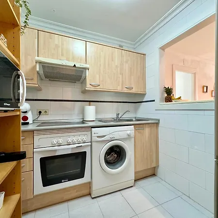 Apartamento Con Vistas Al Mar Y Piscina En *